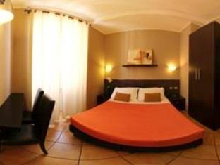 Cervia Hotel *